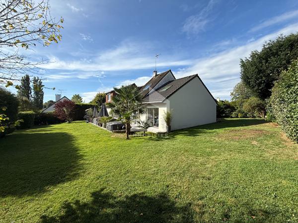 Maison Lésigny 9 pièces - 6 chambres - 226 m2