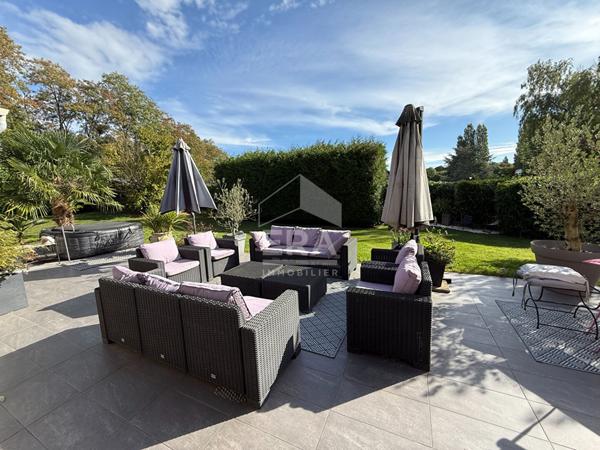 Maison Lésigny 9 pièces - 6 chambres - 226 m2