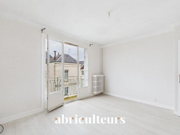 Appartement T2 lumineux avec terrasse et balcon Au cœur de Tours, quartier Salengro