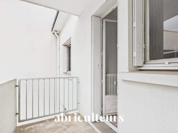 Appartement T2 lumineux avec terrasse et balcon Au cœur de Tours, quartier Salengro