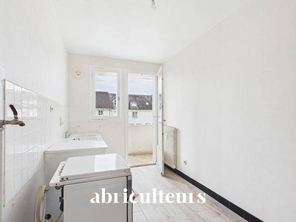 Appartement T2 lumineux avec terrasse et balcon Au cœur de Tours, quartier Salengro