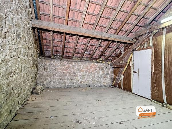 Maison de village à rénover - garage et jardinet