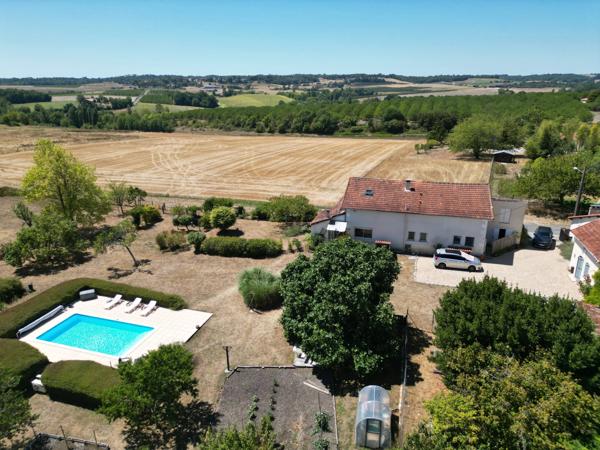 Belle maison de 3 ou 4 chambres et maison d'amis de 3 chambres dans un cadre exceptionnel