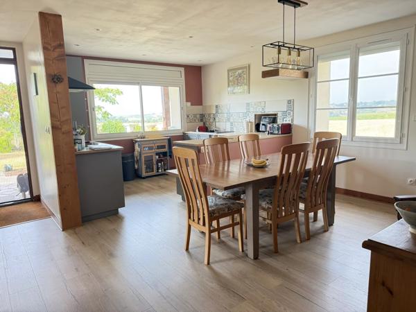 Belle maison de 3 ou 4 chambres et maison d'amis de 3 chambres dans un cadre exceptionnel