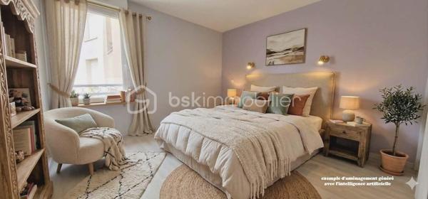 Dans un immeuble de Standing, appartement de type F3 comprenant une entrée, séjour ouvrant sur terrasse de 7,3m²,  cuisine aménagée indépendante pouvant être ouverte sur le séjour. Vous disposerez également d'un dégagement qui distribue 2 chambres dont une avec ses placards, ainsi qu'une salle de bain et les WC indépendant, cette partie formant le coin nuit de l'appartement. Une place de parking en sous-sol vient compléter ce bien. Visite sur rdv.