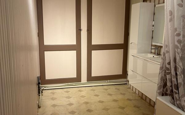 Immeuble à vendre    7 pièces • 300 m2 Redon