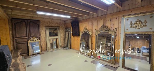 À VENDRE – Bâtiment avec fort potentiel d’aménagement (38)