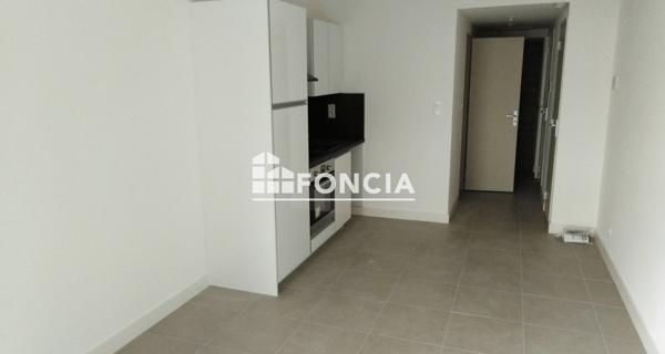 Location Studio 23.43 m² - Cannes 06400