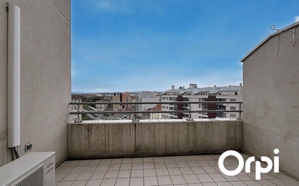 Appartement à vendre    4 pièces • 107,04 m2 Villeurbanne