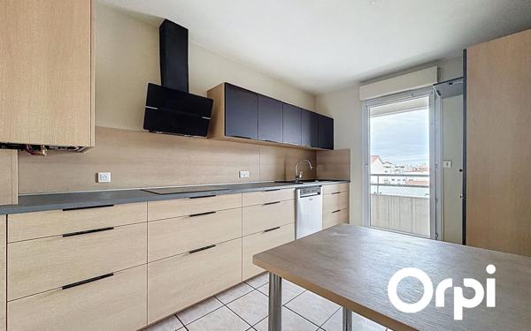 Appartement à vendre    4 pièces • 107,04 m2 Villeurbanne