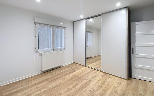 Appartement à louer    2 pièces • 53 m2 Bourg-lès-Valence
