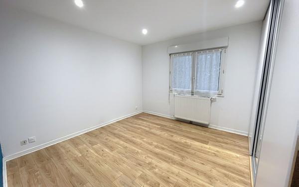 Appartement à louer    2 pièces • 53 m2 Bourg-lès-Valence