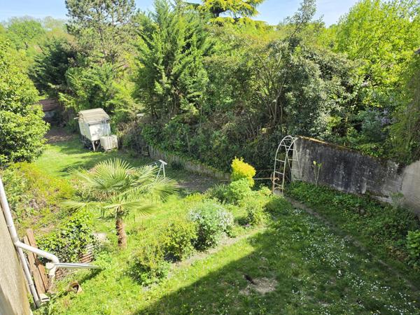 Maison en pierre avec jardin et terrasse à Nérac , Lot et Garonne
