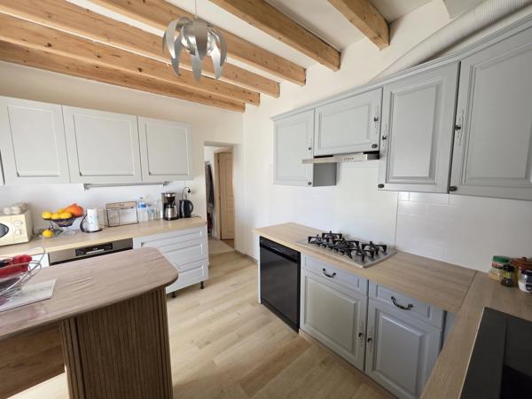 Maison en pierre avec jardin et terrasse à Nérac , Lot et Garonne