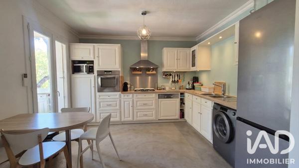 Appartement à vendre 4 pièces 84,21 m² Aix-en-Provence