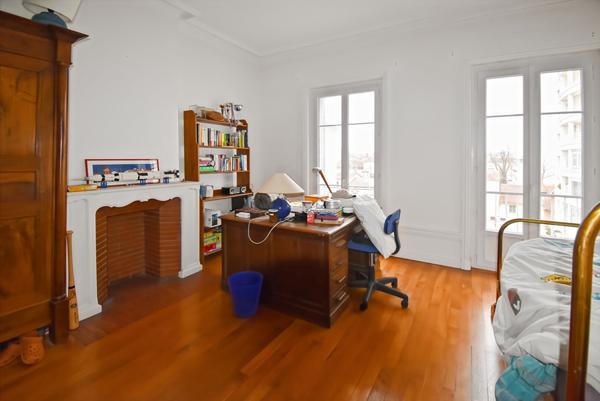 Appartement à vendre à Roanne 5 pièces 188 m²