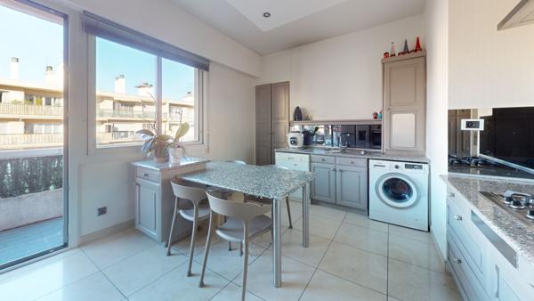 Appartement 5 pièces - 130 m² Exclusivité efficity