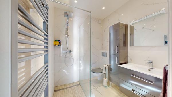 Appartement 5 pièces - 130 m² Exclusivité efficity