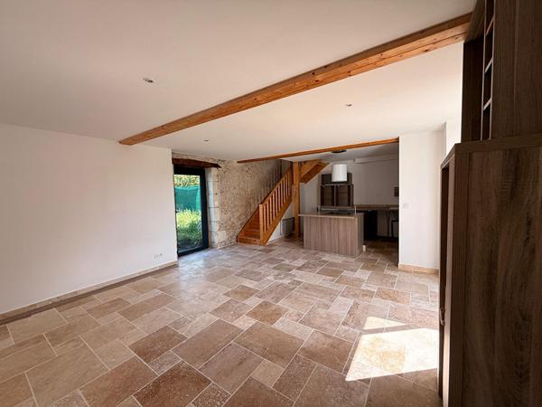 Jolie grange rénovée à Ballan Miré