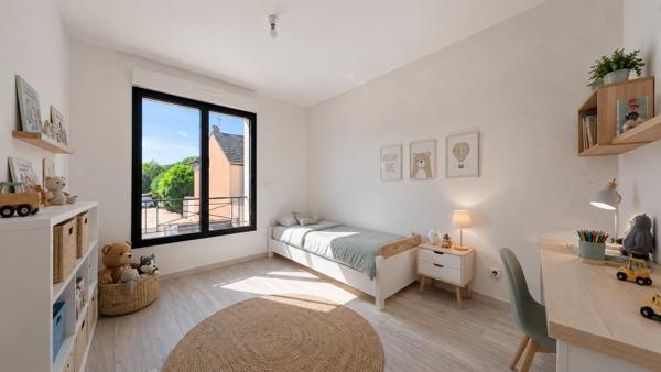 Maison
         8 pièces
        - 140 m² Bien prestige 575 000 € *
