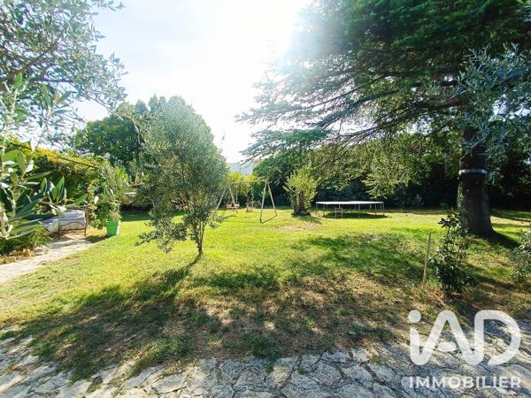 Maison à vendre 10 pièces 273 m² Châteaurenard