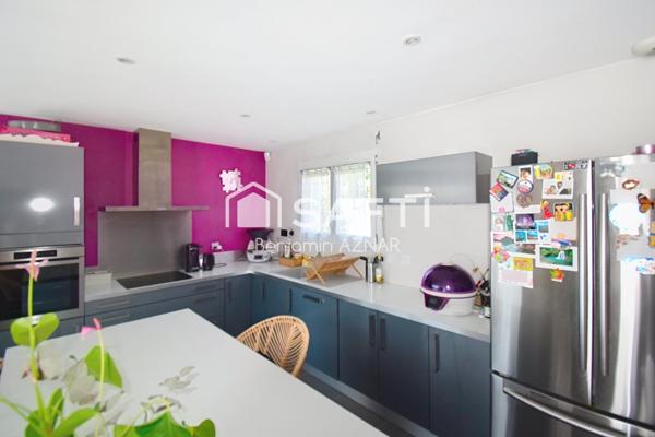 Maison T4 de plain pied avec piscine et garage