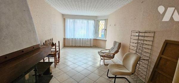 ROSENDAEL QUARTIER TRES CALME
Entrée carrelée (7,50 m²) avec vestiaire, WC, séjour carrelé (19...