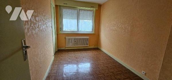 ROSENDAEL QUARTIER TRES CALME
Entrée carrelée (7,50 m²) avec vestiaire, WC, séjour carrelé (19...