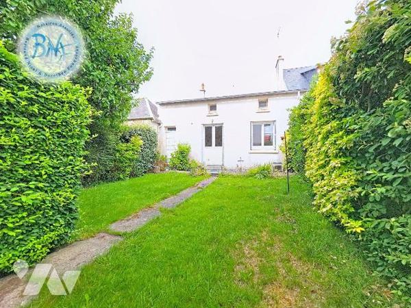 Cette maison située à Lorient dispose d'une surface habitable de 80 m² environ et se trouve sur...