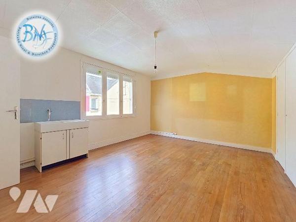 Cette maison située à Lorient dispose d'une surface habitable de 80 m² environ et se trouve sur...