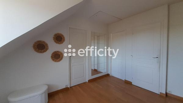 Maison 6 pièces - 201 m²