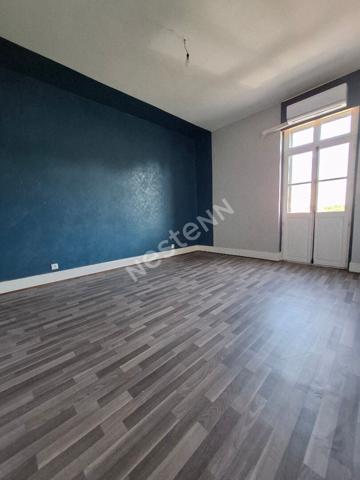 Maison Montceau Les Mines 12 pièces, 7 chambres, 3 sdb et 3 WC, 250 m2 avec un terrain de 1622m2