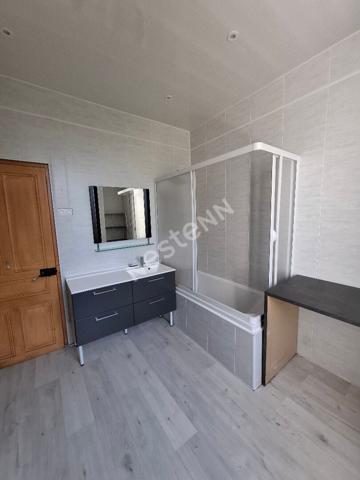 Maison Montceau Les Mines 12 pièces, 7 chambres, 3 sdb et 3 WC, 250 m2 avec un terrain de 1622m2