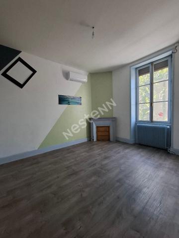 Maison Montceau Les Mines 12 pièces, 7 chambres, 3 sdb et 3 WC, 250 m2 avec un terrain de 1622m2