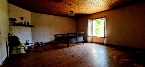 maison 5 pieces 643 m² 84840 lamotte du rhone Lamotte-du-Rhône (84840)