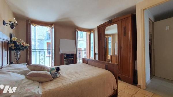 CASTELLAR - 3 PIÉCES EN DUPLEX