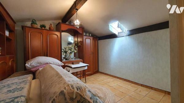 CASTELLAR - 3 PIÉCES EN DUPLEX