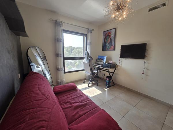 Propriano – T3 traversant de 73 m² avec terrasse vue mer Propriano (20110)