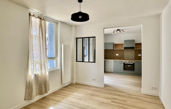 À louer   T3 non meublé au rez-de-chaussée avec terrasse et accès jardin en bord de rivière