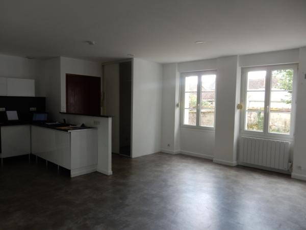 Location Appartement 3 pièces Sézanne (51120)