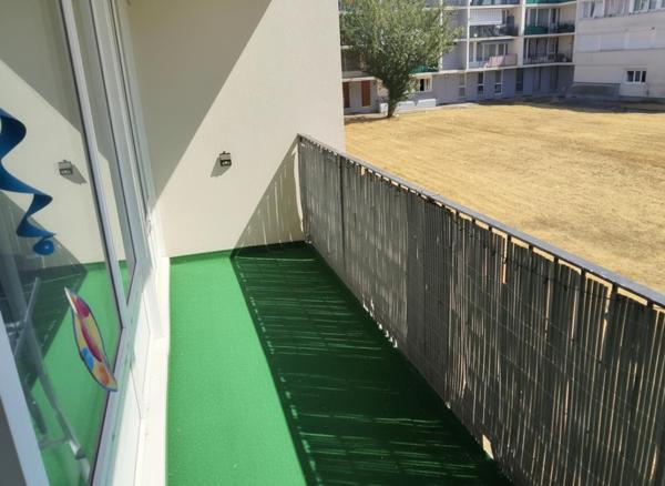 Appartement Villeneuve Saint Georges 3 pièces de 66 m2 + une cave en rez-de-chaussée