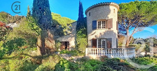 Maison à vendre  8 pièces - 195 m2 LES ANGLES - 30