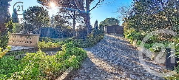 Maison à vendre  8 pièces - 195 m2 LES ANGLES - 30