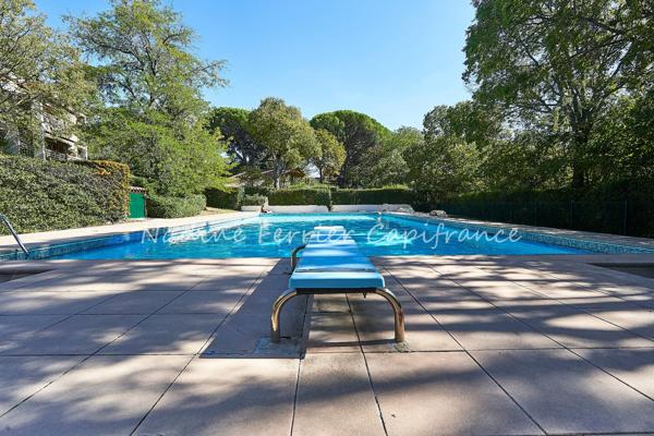 LES HAMEAUX DE LA TORSE – 96 M² EN REZ-DE-JARDIN AVEC TERRASSES - PISCINE - TOUT À PIED