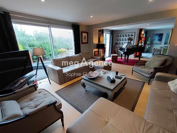 Maison à LE PUY-SAINT-BONNET, 49300 - 6 pièces 176m²