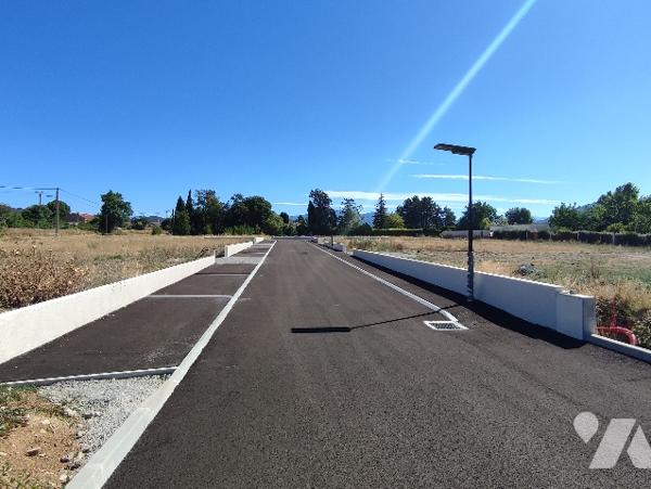 Terrain à bâtir 885 m²