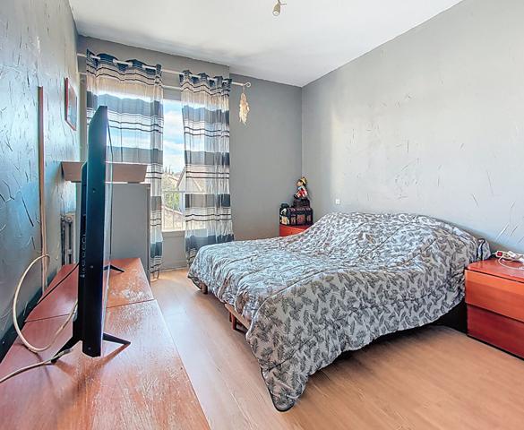 À vendre : Appartement 4 pièces en centre ville de LA LONDE LES MAURES