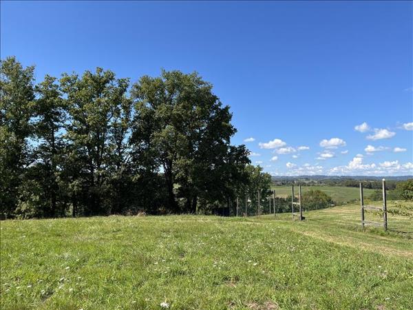 Terrain à vendre |  Saint-Cyprien |  1145 m²