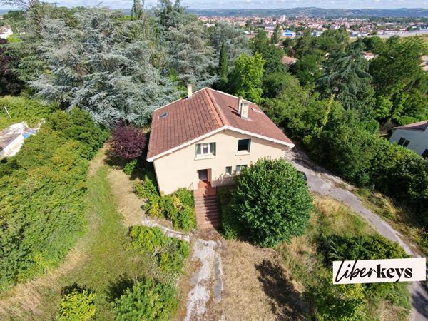 Maison de caractère de plus de 200 m² sur 2 100 m² de terrain – Plateau Saint-Salvadou