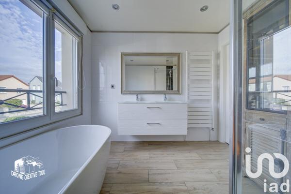 Maison 5 pièces de 98 m² à Vitry-sur-Orne (57185)